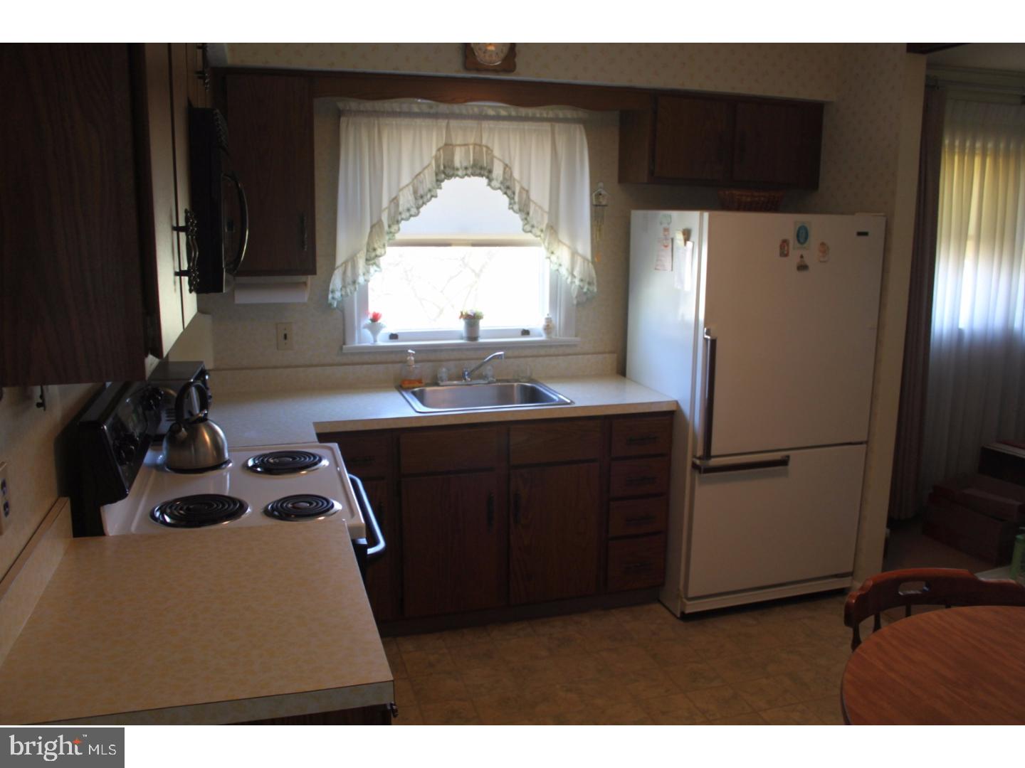 8 Ambler Road Ambler, PA 19002 - Photo 9 of 25 Kitchen
