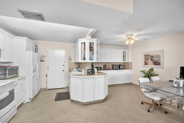 $310,000 | 800 Northeast 195th Street, Unit 601, Miami, FL 33179