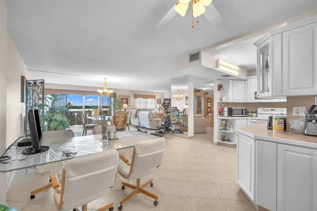 $310,000 | 800 Northeast 195th Street, Unit 601, Miami, FL 33179