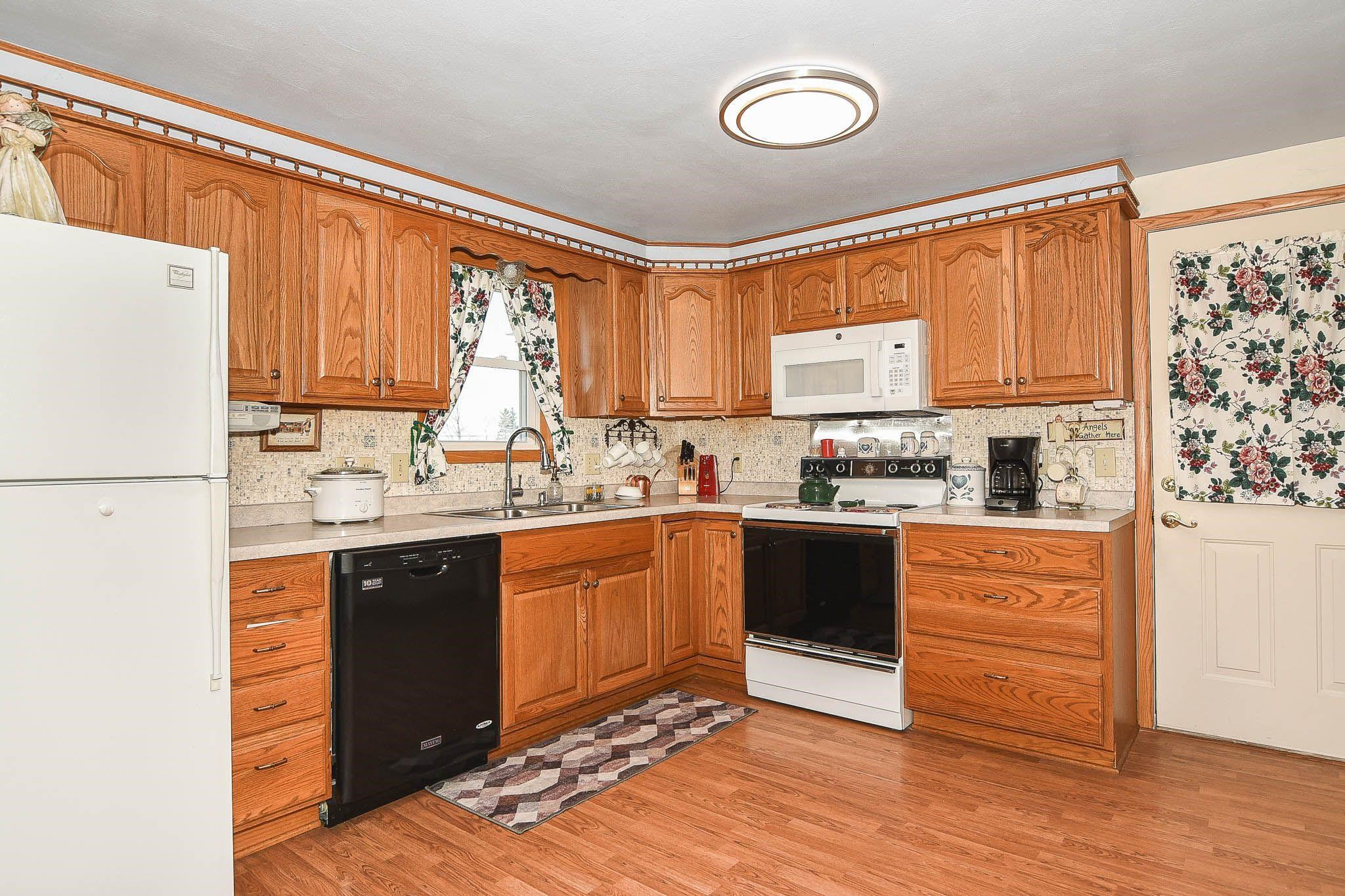 13617 Bartow Road Fennimore, WI 53809 - Photo 6 of 37