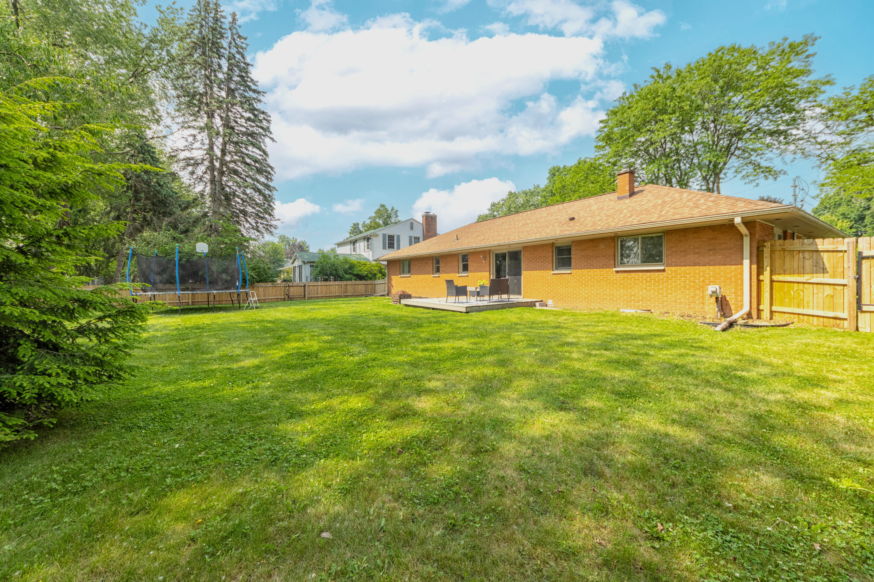 1110 Piccadilly Road Kalamazoo, MI 49006 - Photo 29 of 29 Picadilly_1110-33