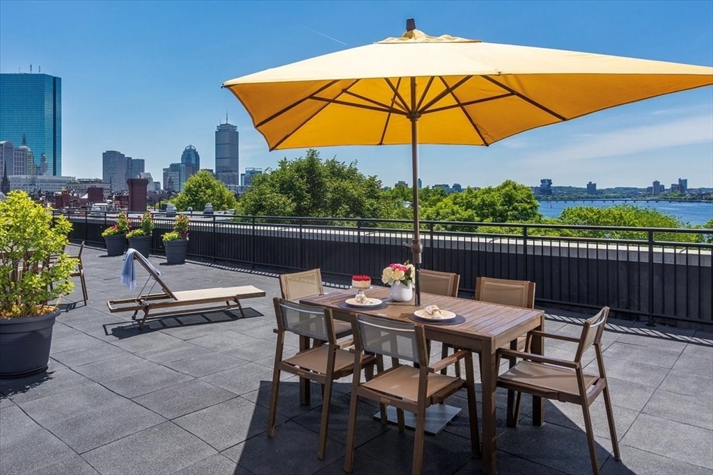 145 Pinckney Street, Unit 102 Boston, MA 02114 - Photo 5 of 8