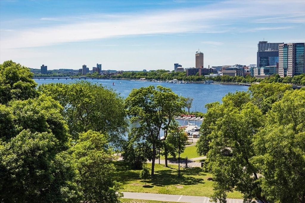 145 Pinckney Street, Unit 102 Boston, MA 02114 - Photo 6 of 8