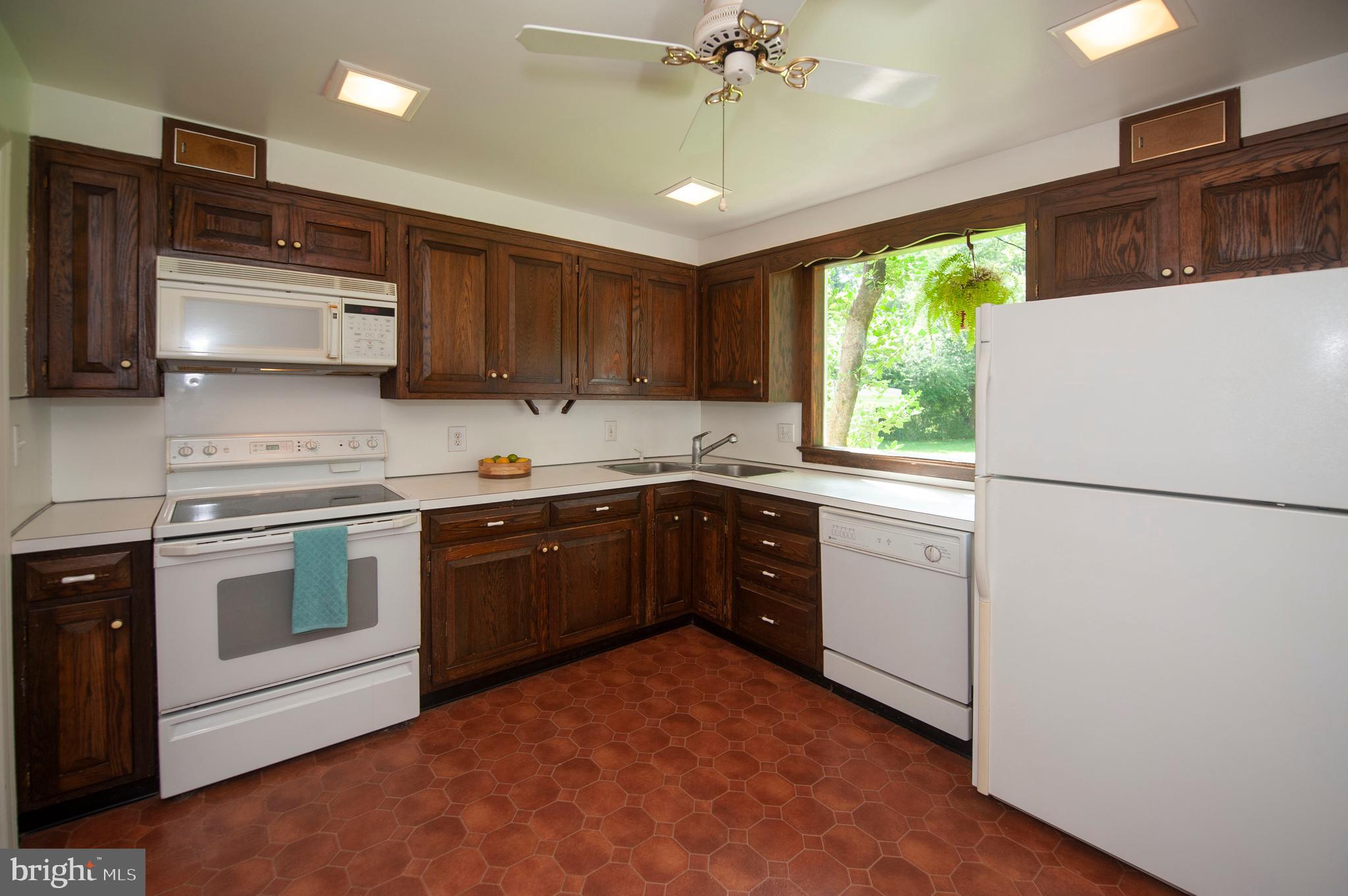 579 Brinton Road Wayne, PA 19087 - Photo 8 of 31