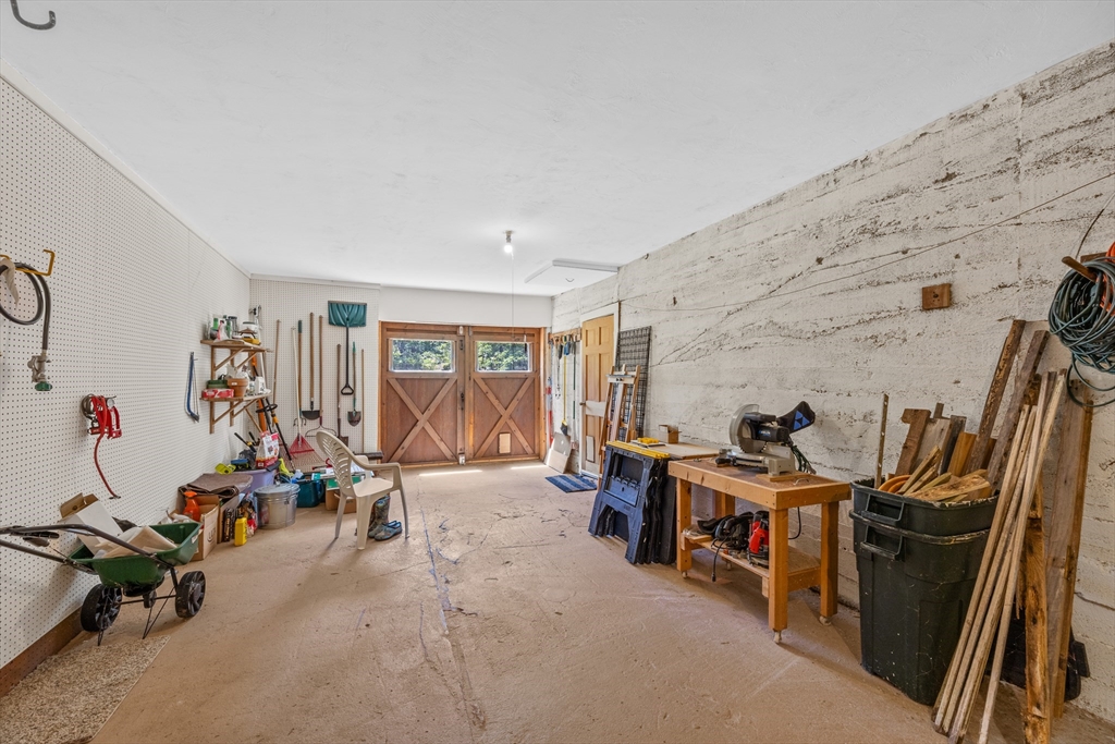 78 Shore Road Truro, MA 02666 - Photo 21 of 38 Gallery Image 21