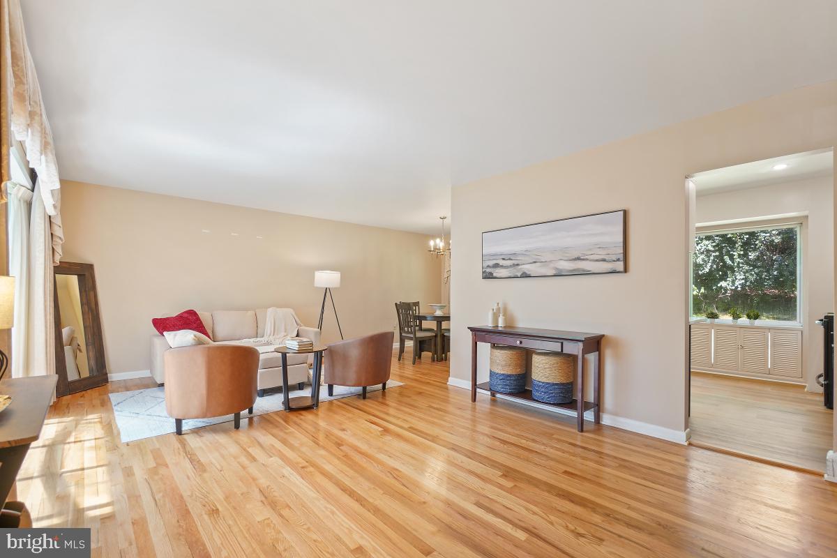 12706 Barbara Road Silver Spring, MD 20906 - Photo 4 of 30