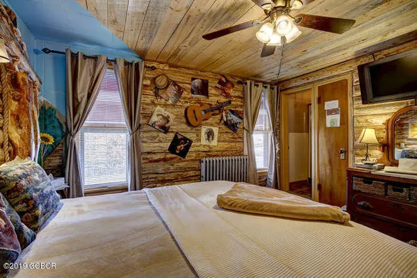 $1,490,000 | 104 2nd Street, Kremmling, CO 80459