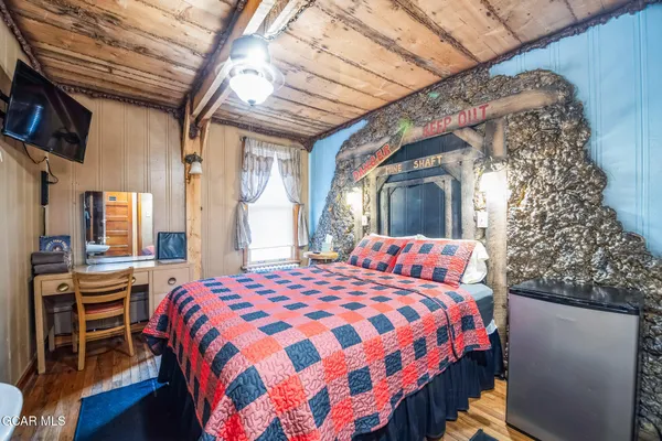 $1,490,000 | 104 2nd Street, Kremmling, CO 80459