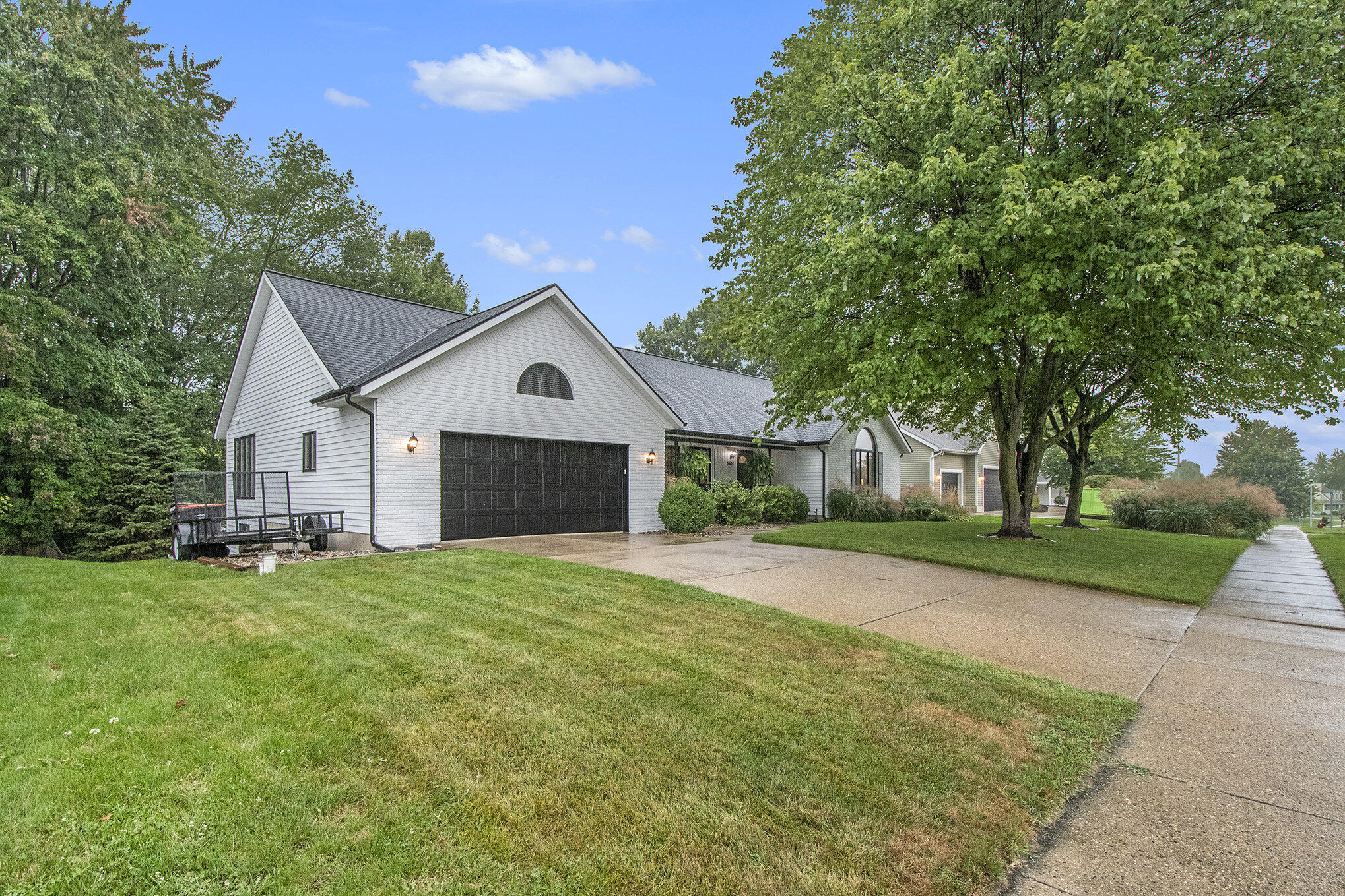 8631 Ridgebluff Drive Southwest Byron Center, MI 49315 - Photo 2 of 39 002_dsc_0514