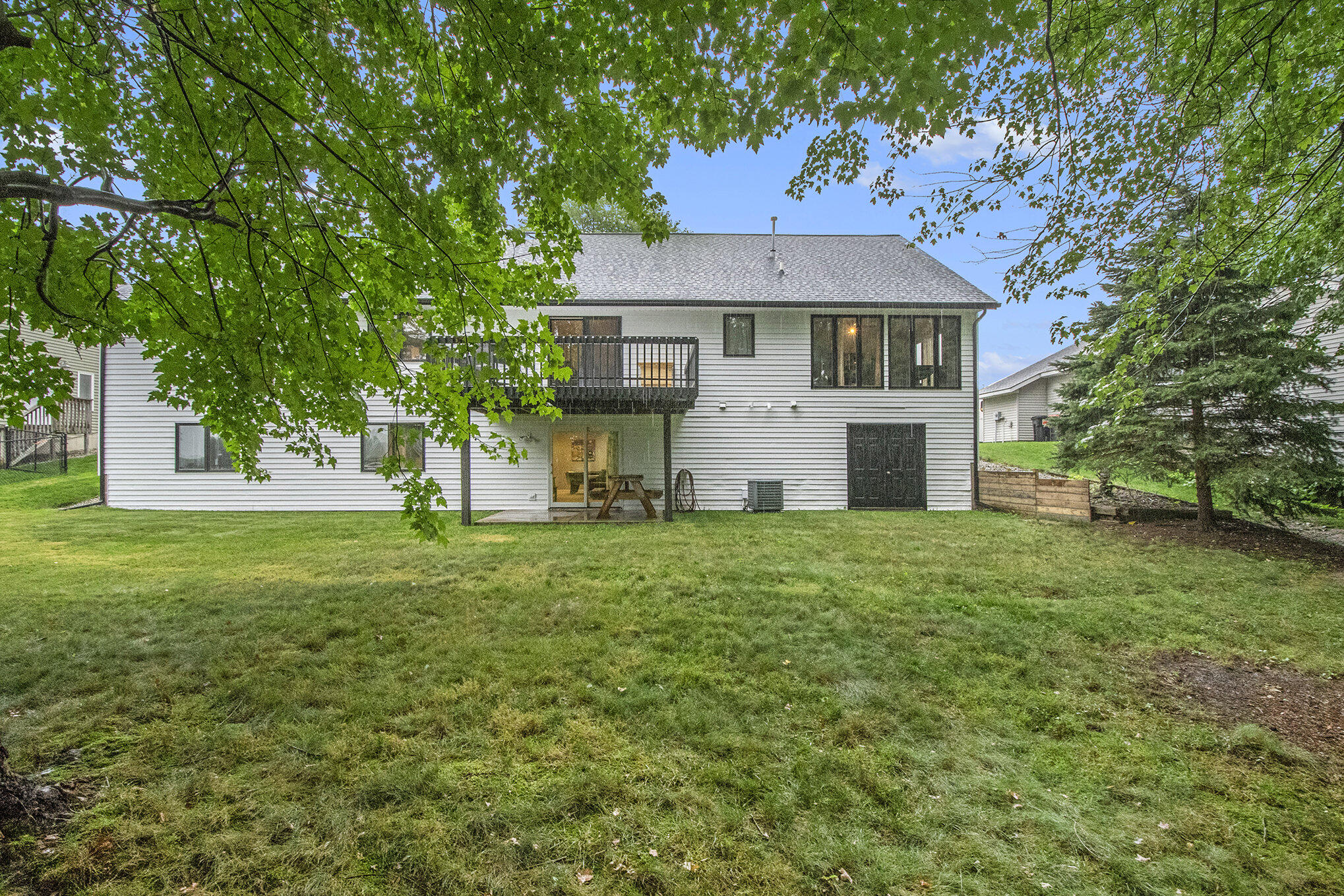 8631 Ridgebluff Drive Southwest Byron Center, MI 49315 - Photo 38 of 39 038_dsc_0512