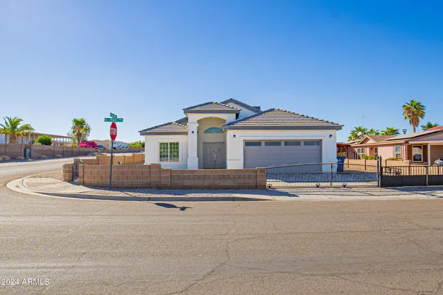 $318,900 | 10294 South Fall Avenue, Yuma, AZ 85365