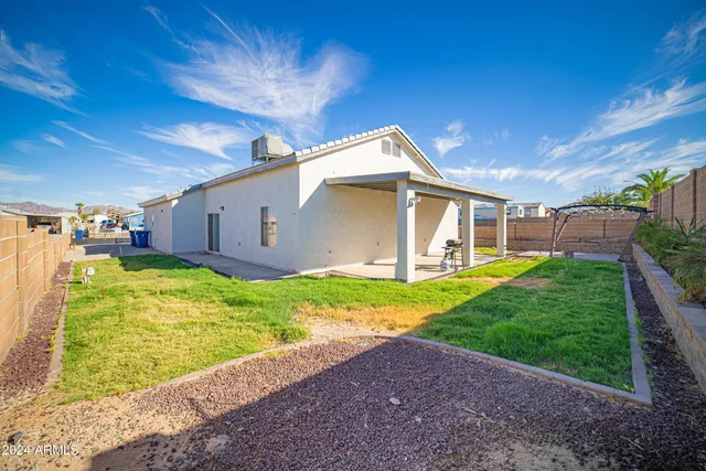 $318,900 | 10294 South Fall Avenue, Yuma, AZ 85365