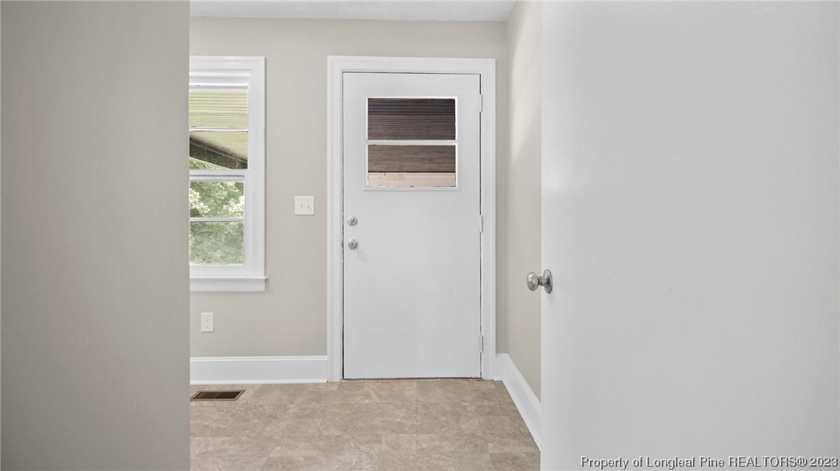 1229 Middle Road Fayetteville, NC 28312 - Photo 19 of 39 Gallery Image 19