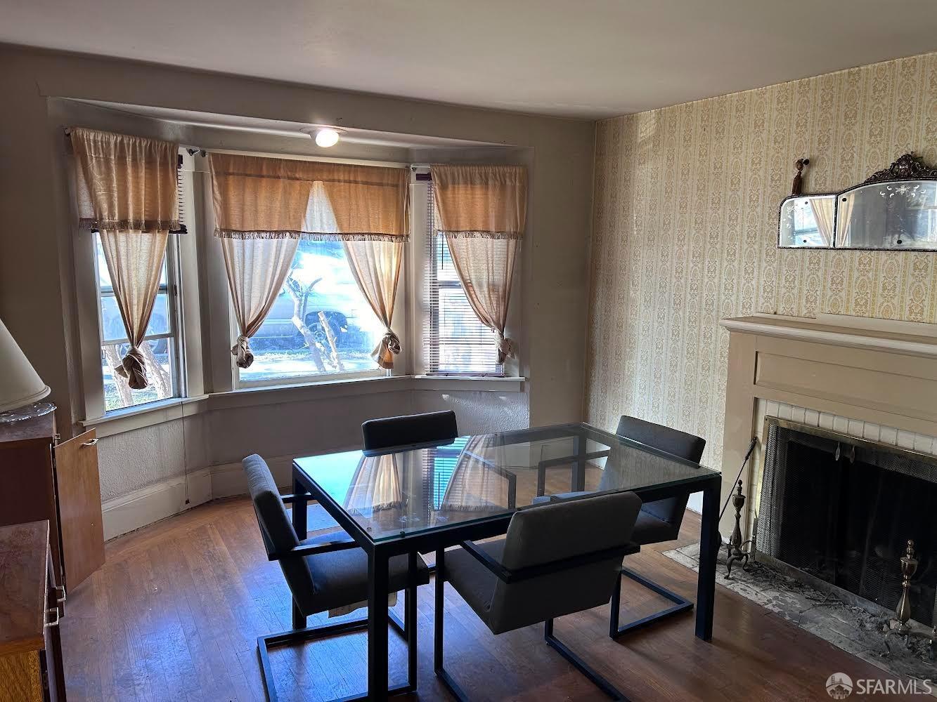 Rawson Street Oakland, CA 94619 - Photo 3 of 10 a dining room with furniture and window