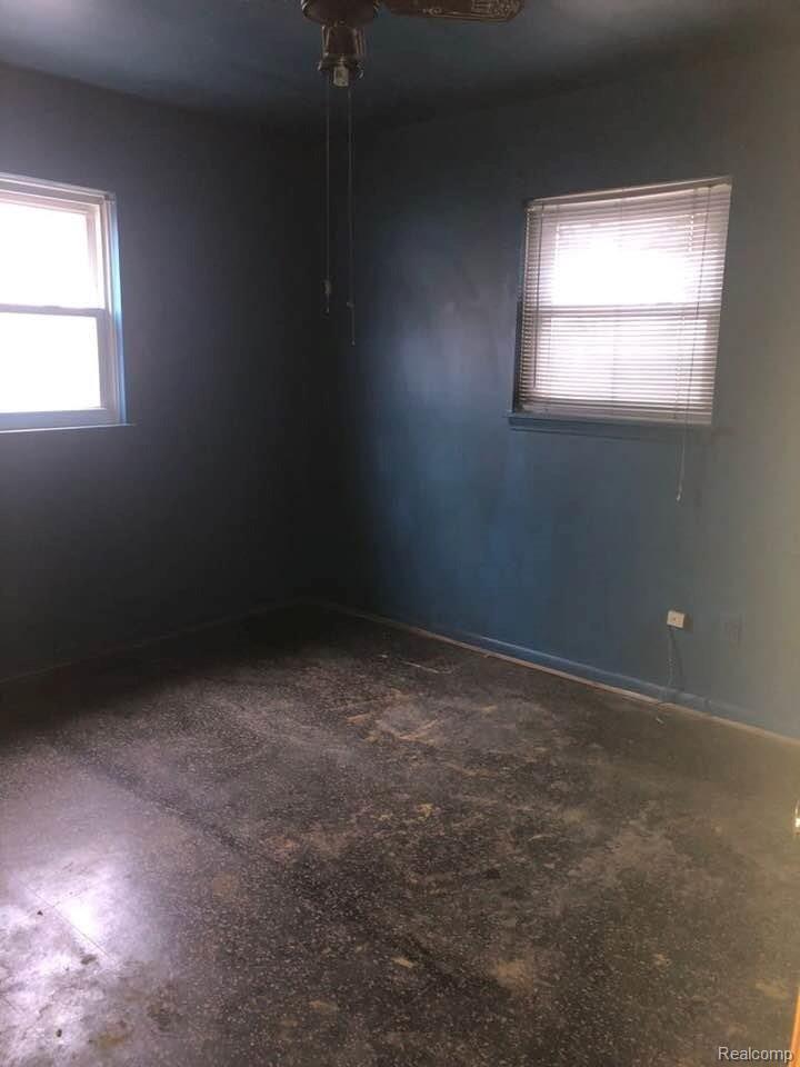 30363 Spring Arbor Drive Inkster, MI 48141 - Photo 4 of 19 31398075_10204497342911283_1536762809159778304_n.jpg