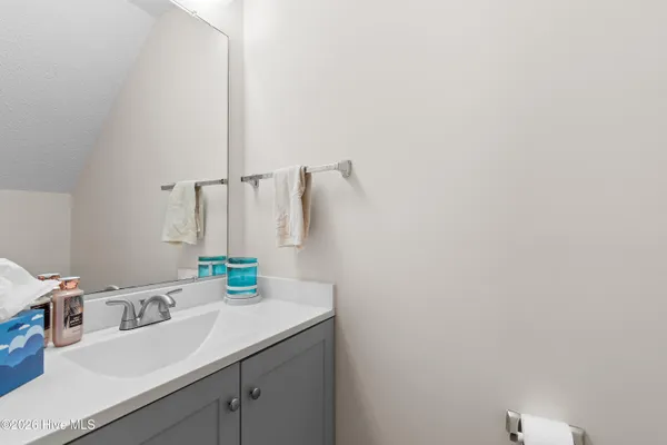 $239,000 | 128 Lullwater Drive, Unit B, Wilmington, NC 28403