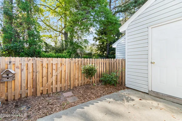 $239,000 | 128 Lullwater Drive, Unit B, Wilmington, NC 28403