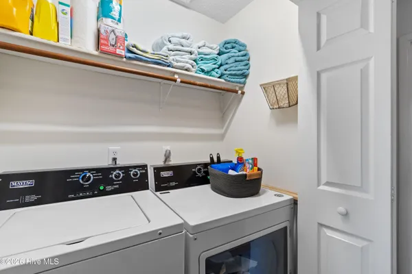 $239,000 | 128 Lullwater Drive, Unit B, Wilmington, NC 28403