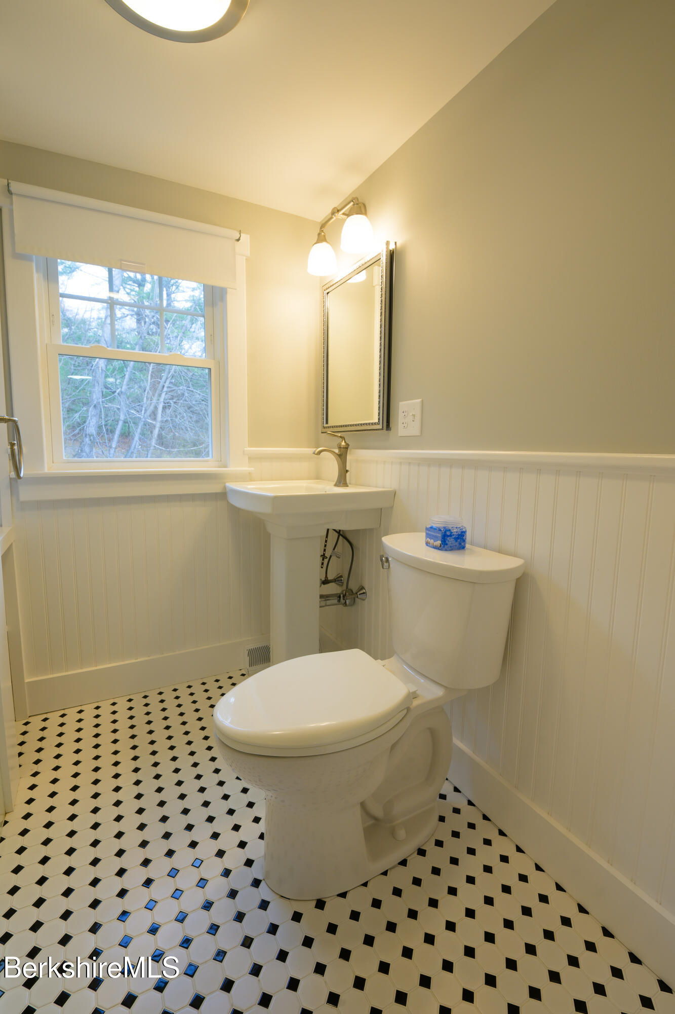 363 Henderson Road Williamstown, MA 01267 - Photo 21 of 24 a bathroom with a toilet a sink and a shower