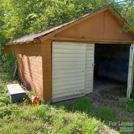 $2,050 | 4211 Major Street, Charlotte, NC 28208