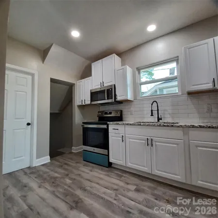 $2,050 | 4211 Major Street, Charlotte, NC 28208