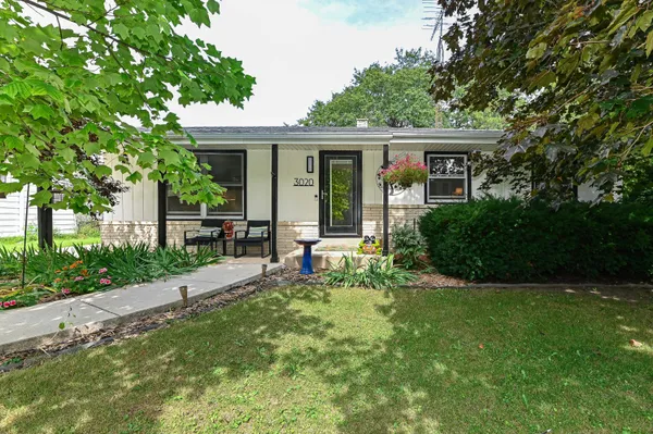$375,000 | 3020 Navajo Trail, Caledonia, WI 53404