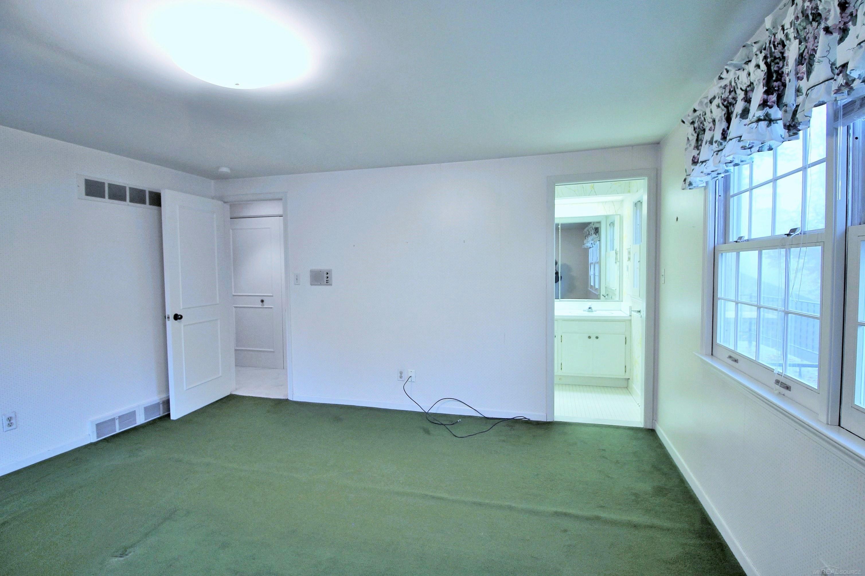 1341 Devonshire Road Grosse Pointe Park, MI 48230 - Photo 29 of 68