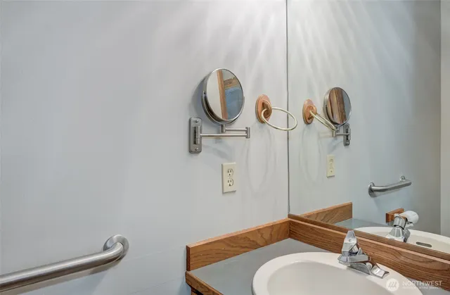 $798,975 | 1819 6th Street Southeast, East Wenatchee, WA 98802