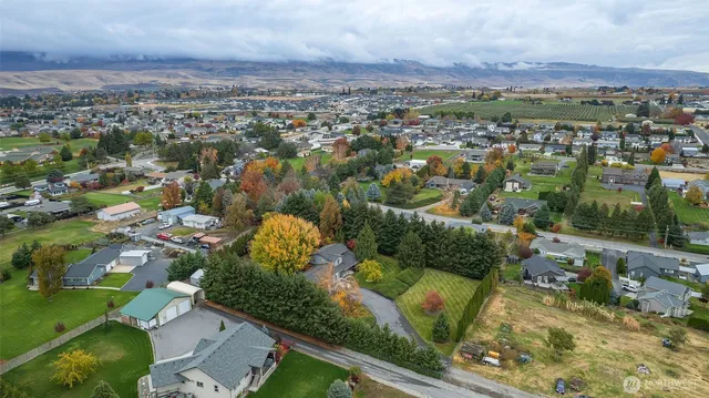 $798,975 | 1819 6th Street Southeast, East Wenatchee, WA 98802