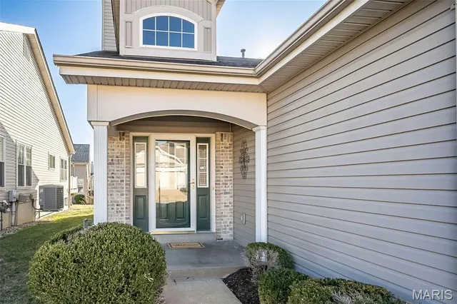 $362,500 | 4212 Stanmoor Drive, St. Louis, MO 63129