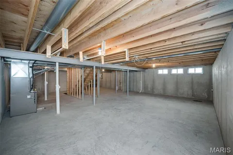 $354,900 | 4212 Stanmoor Drive, St. Louis, MO 63129