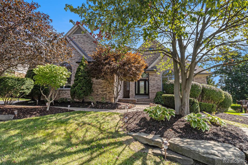 6847 Oakhurst Ridge Road Clarkston, MI 48348 - Photo 1 of 43 Gallery Image 1