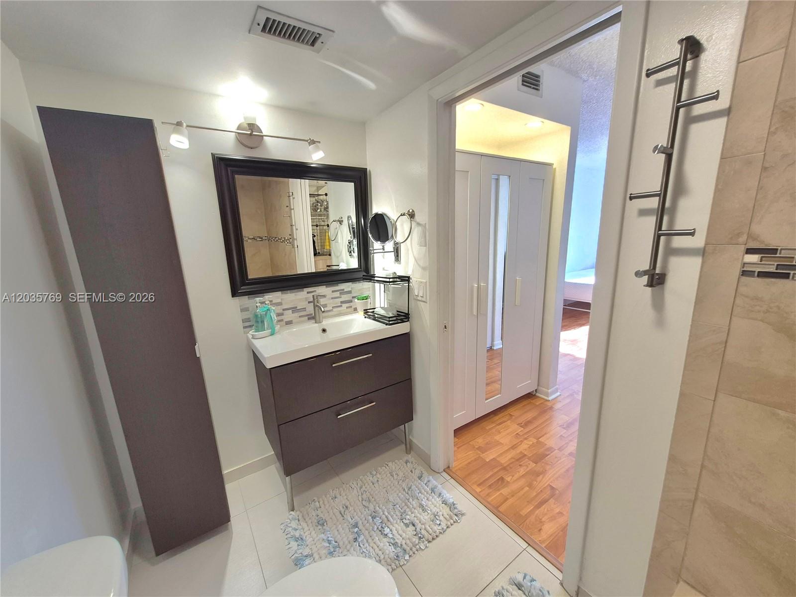 23106 Oxford Place, Unit D Boca Raton, FL 33433 - Photo 24 of 36