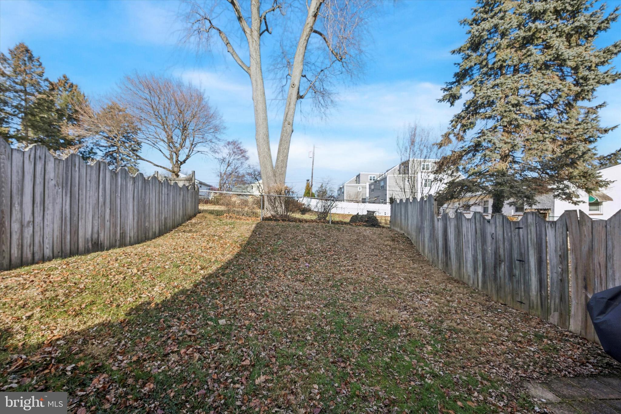 7011 Matthias Street Philadelphia, PA 19128 - Photo 24 of 28 a view of a backyard of the house