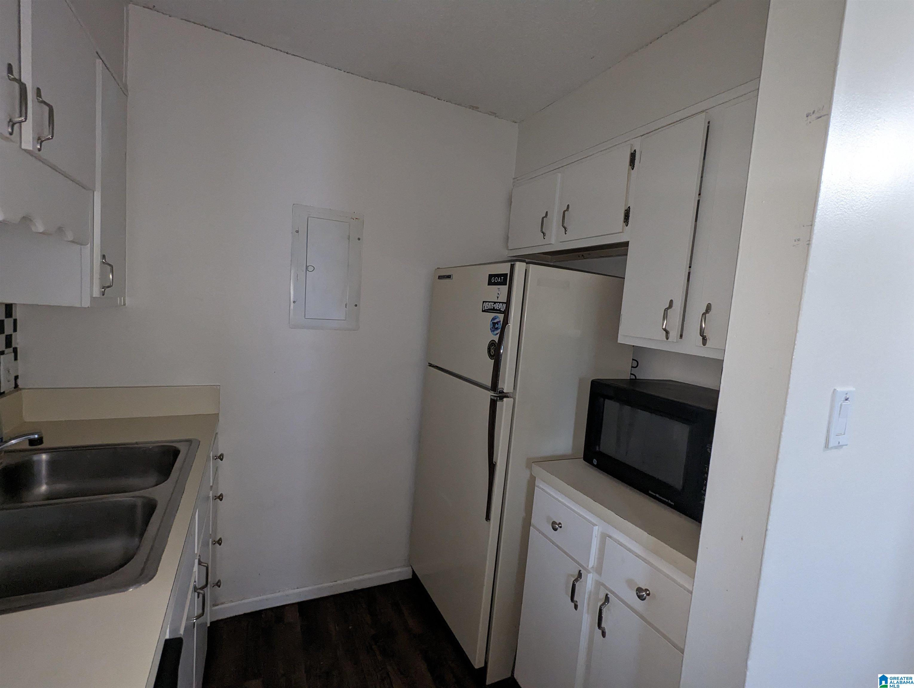3350 Altamont Road South, Unit B6 Birmingham, AL 35205 - Photo 8 of 10