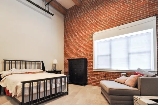 $4,400 | 15 Sleeper Street, Unit 104, Boston, MA 02210