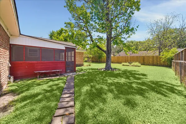 $299,900 | 9623 Vogue Lane, Houston, TX 77080