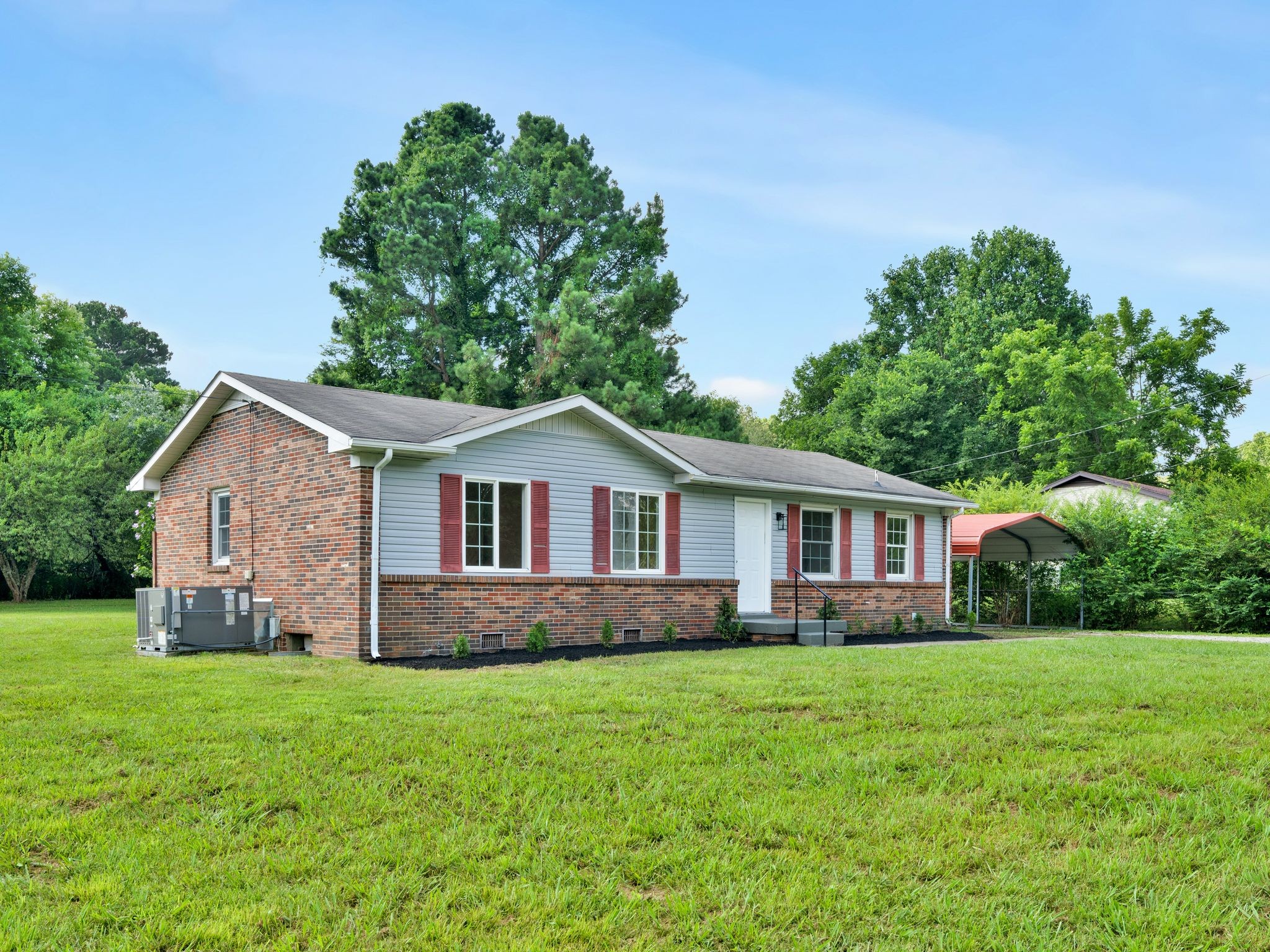 112 Haley Road Dickson, TN 37055 - Photo 2 of 30