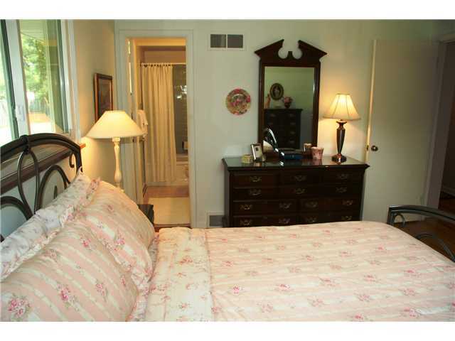4121 Mountview Road Columbus, OH 43220 - Photo 17 of 25
