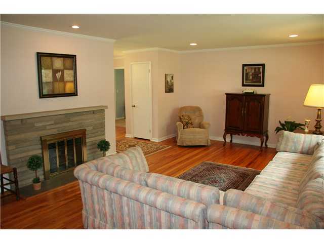 4121 Mountview Road Columbus, OH 43220 - Photo 3 of 25