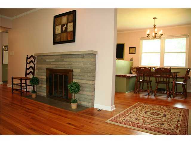 4121 Mountview Road Columbus, OH 43220 - Photo 5 of 25