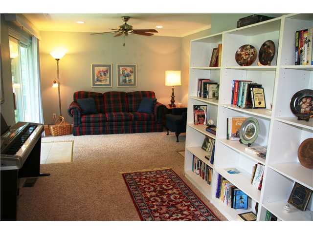 4121 Mountview Road Columbus, OH 43220 - Photo 8 of 25