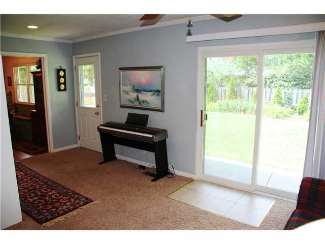 4121 Mountview Road Columbus, OH 43220 - Photo 9 of 25
