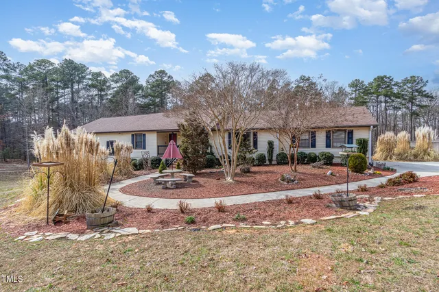 $599,900 | 89 Mt Pleasant Lane, Manson, NC 27553