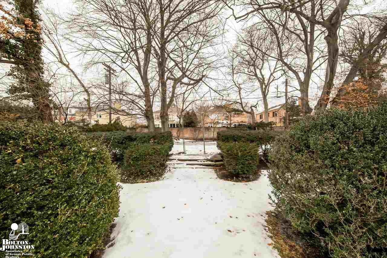 193 Ridge Road Grosse Pointe Farms, MI 48236 - Photo 46 of 60