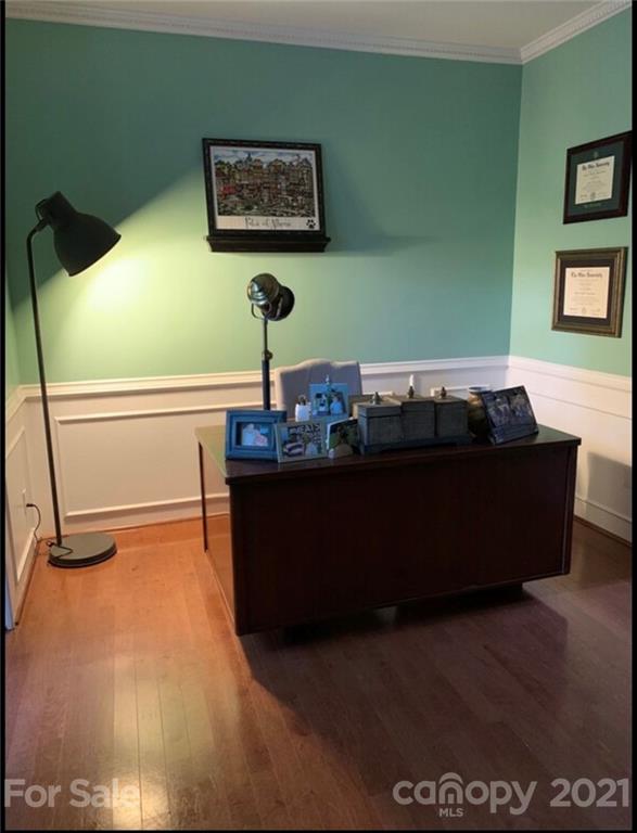 1328 Queens Road Charlotte, NC 28207 - Photo 4 of 14 Gallery Image 4