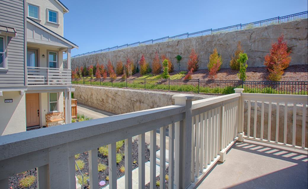 4213 Loyalton Road Dublin, CA 94568 - Photo 8 of 17 Gallery Image 8