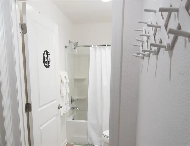 $269,000 | 1914 Hux Court, The Villages, FL 34762