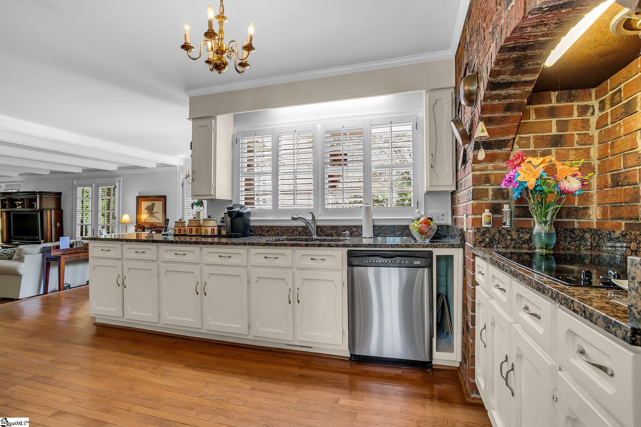 307 Hunting Hollow Road Greenville, SC 29615 - Photo 13 of 48 Gallery Image 13