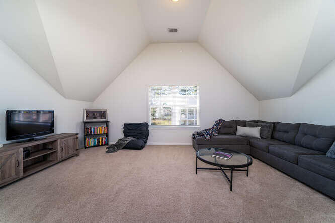 522 Kilarney Road Summerville, SC 29483 - Photo 14 of 25 522 Kilarney Rd Summerville SC-small-025